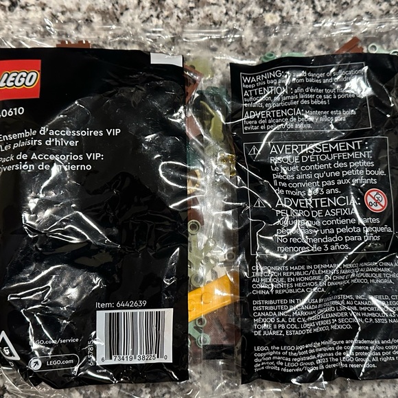 LEGO Spring (#40606) and Winter (#40610) VIP Sets - Picture 4 of 8